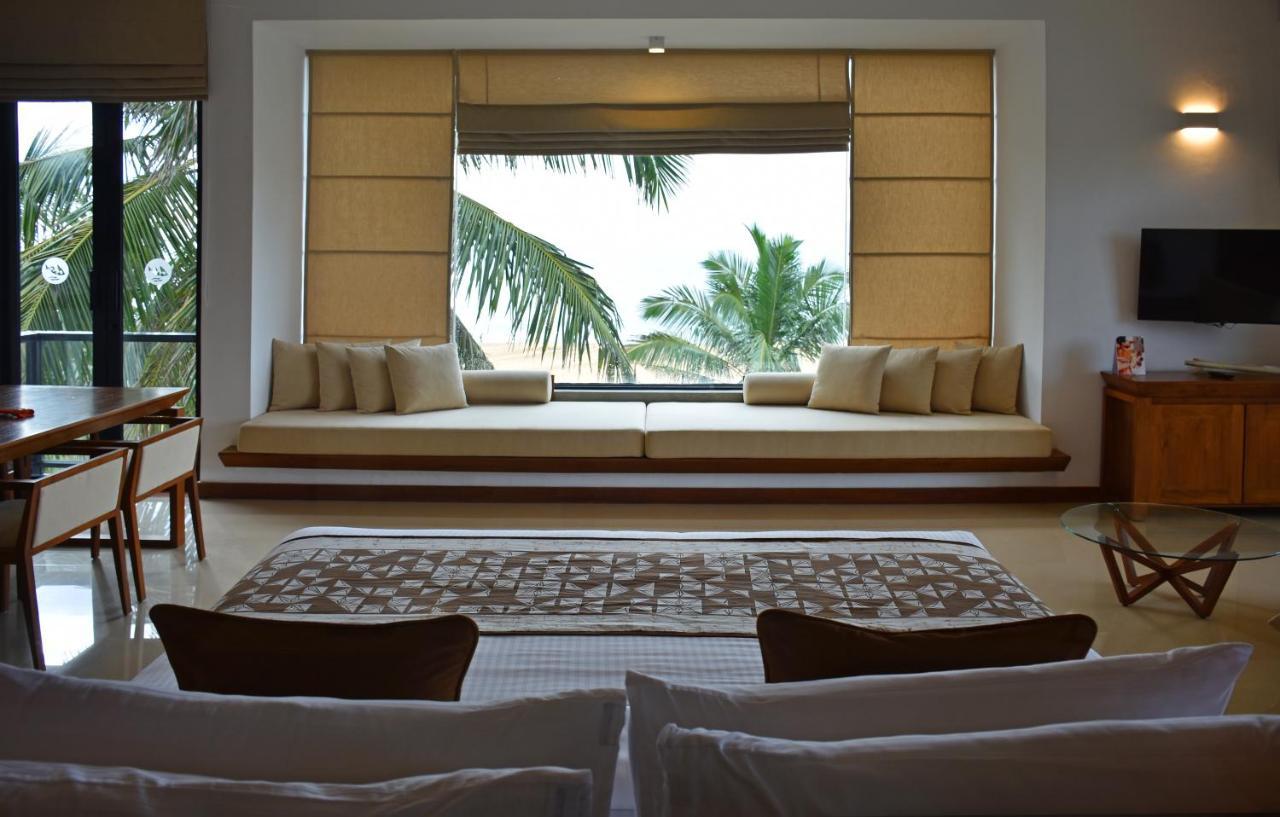 Goldi Sands Hotel Negombo Bagian luar foto