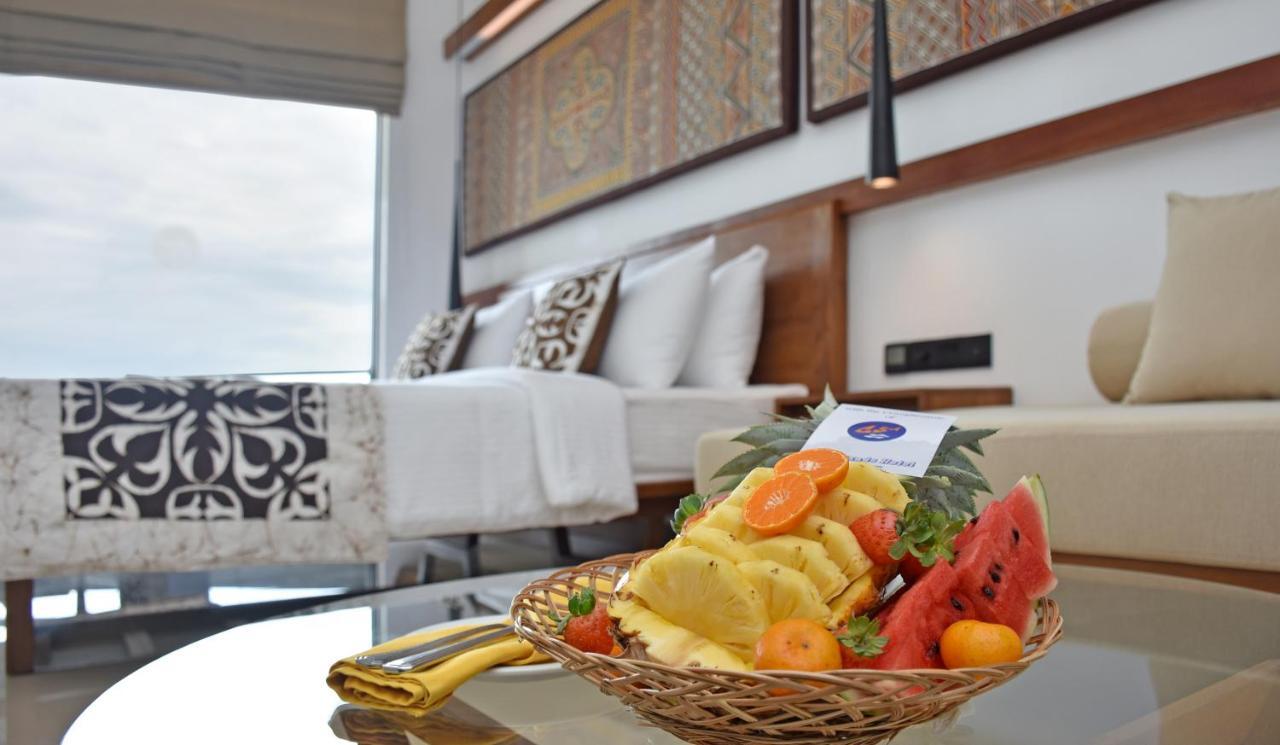 Goldi Sands Hotel Negombo Bagian luar foto
